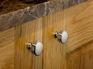 A Guide to Selecting the Right Cabinet Pulls and Knobs